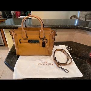 Coach Swagger 27 purse